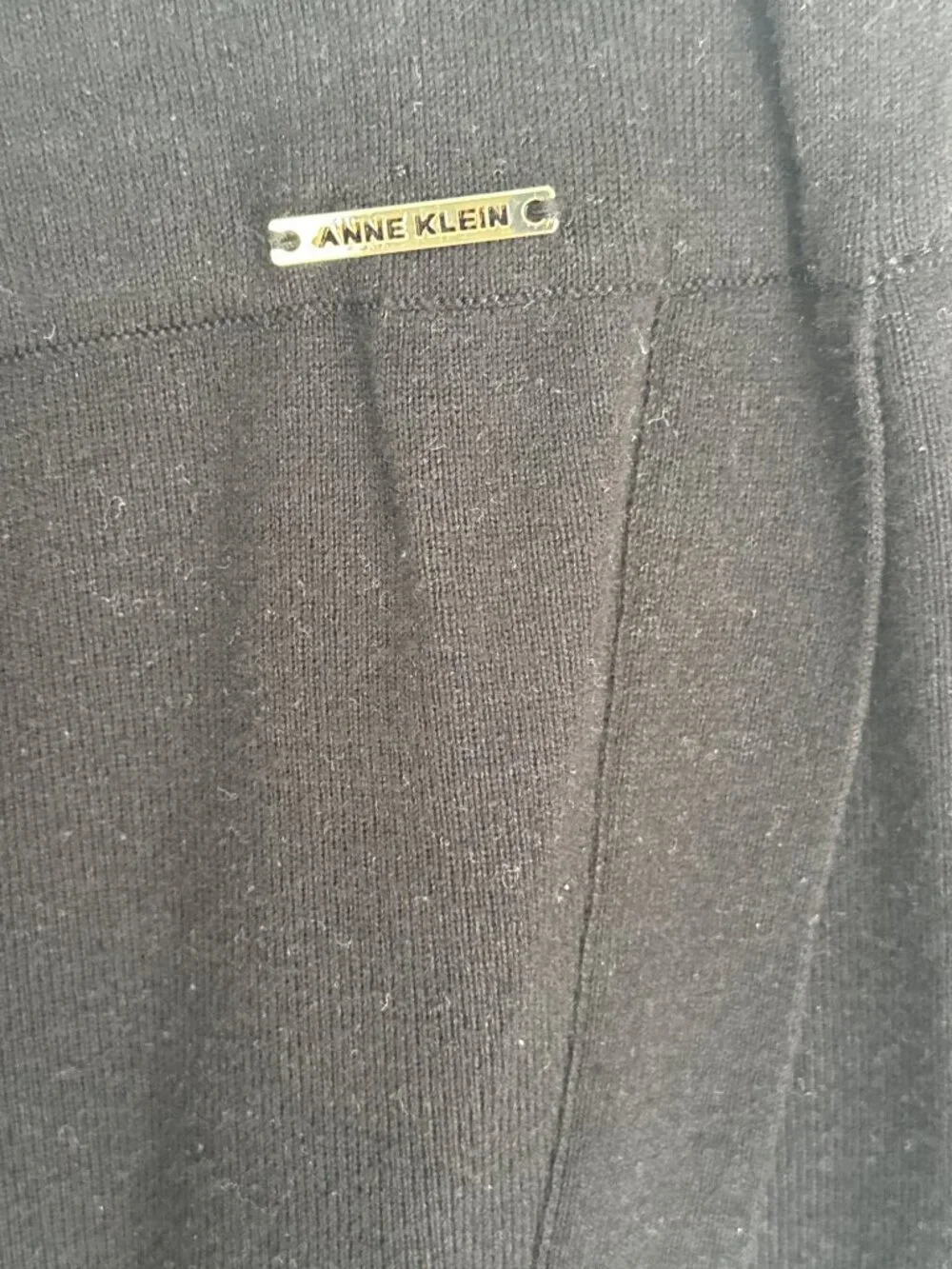 Anne Klein Size Large Stretch Knit Pull On Style Midi Skirt Slit Deep Black